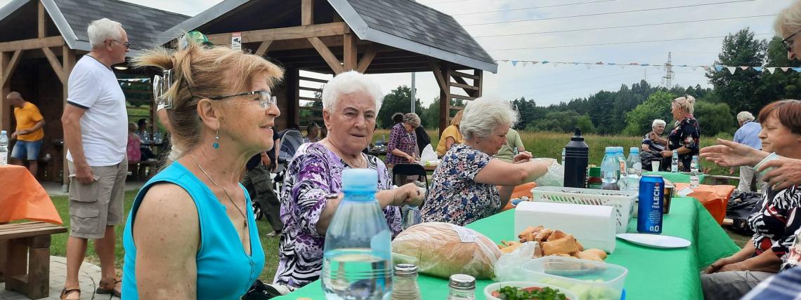 Piknik dla Seniorów na przystani kajakowej